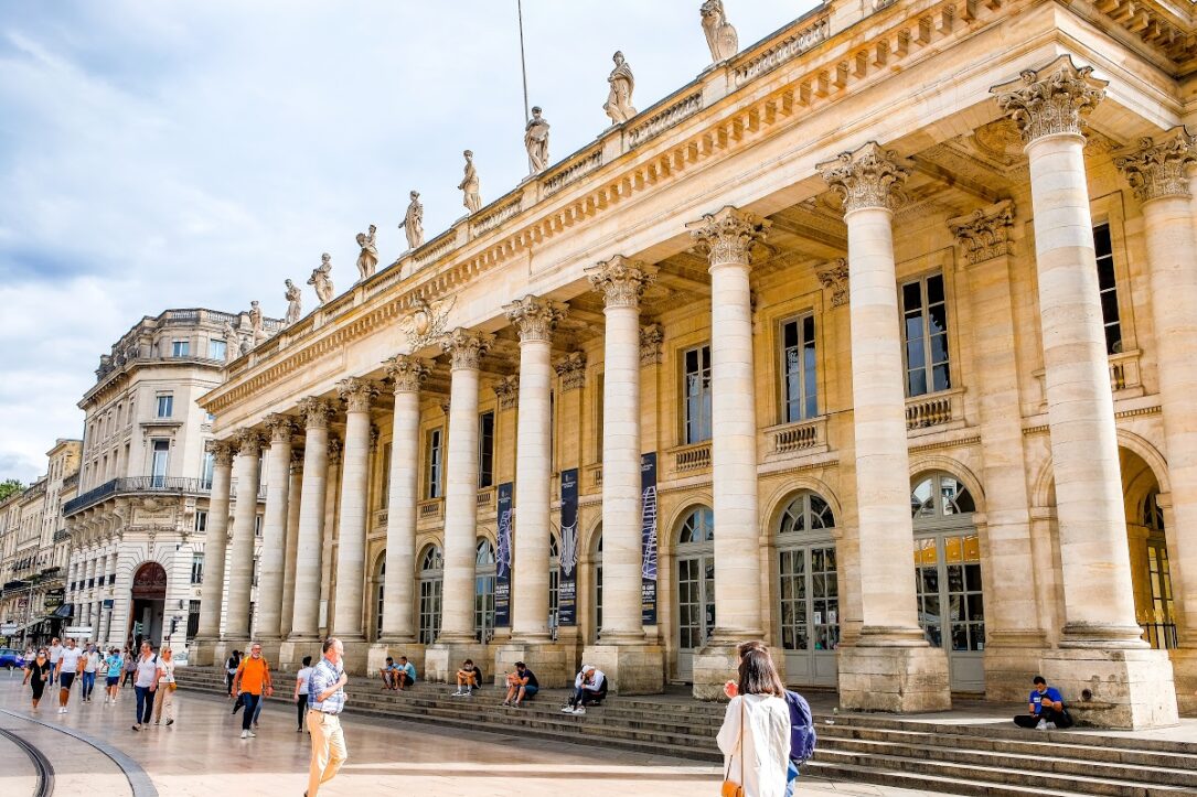 Bordeaux's Architectural Grandeur